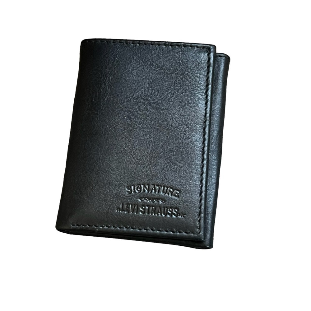 Signature Levi’s Black‎ Leather Bi-Fold Wallet - Picture 2 of 5